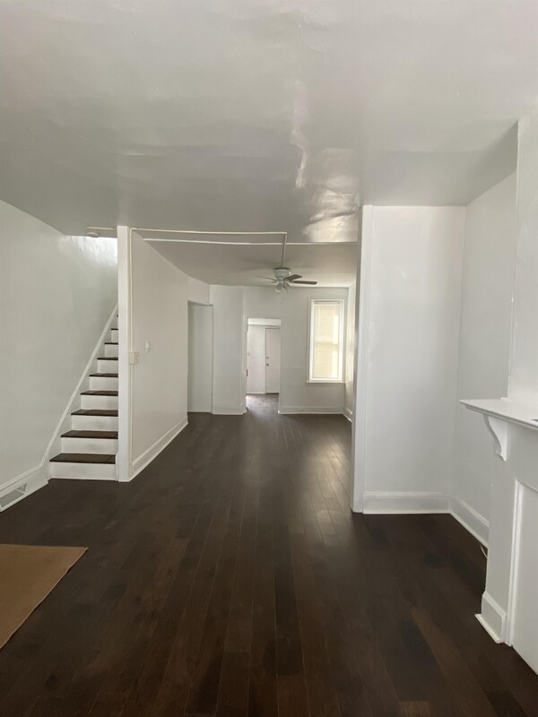 Building Photo - 3051 Tulip St
