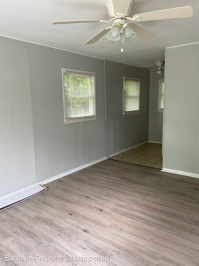 Building Photo - 3 br, 1 bath House - 1705 Hardie St