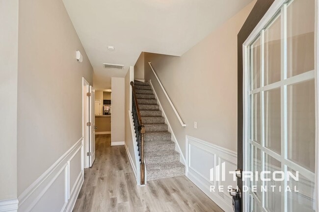 Building Photo - 7170 Fringe Flower Dr
