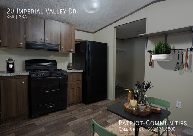 Foto del edificio - 20 Imperial Valley Dr