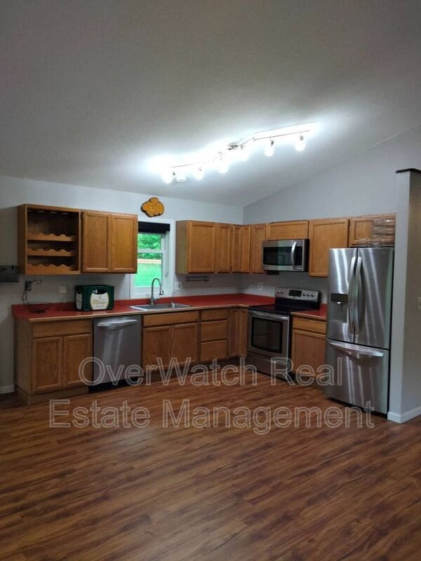 Building Photo - 3333 Sun Valley Dr