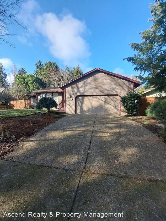Primary Photo - 3 br, 2 bath House - 8695 SW Davies Rd