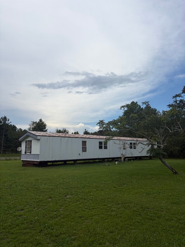 Building Photo - 11 Toni Jai Dr