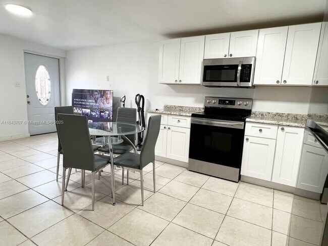 Foto del edificio - 11250 SW 30th St