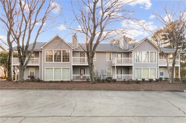 Foto del edificio - 707 Olde Mill Ln