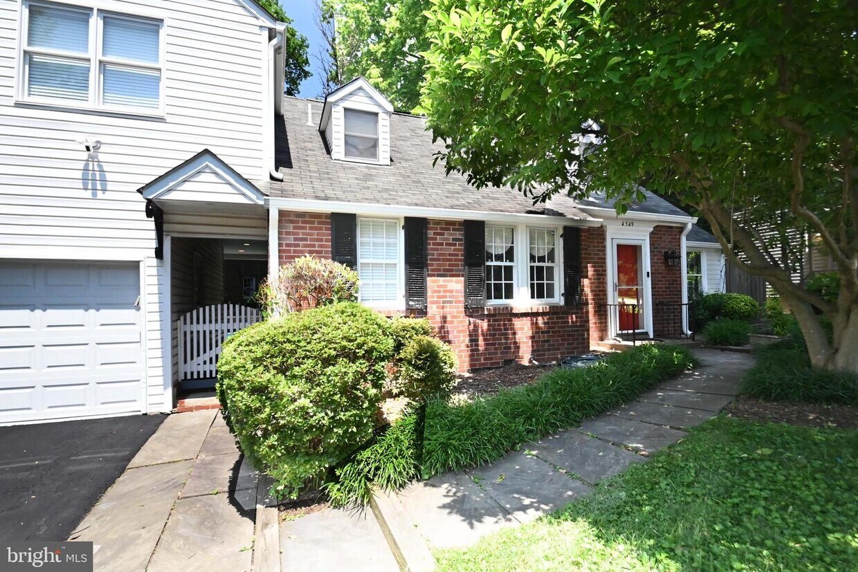 4549 Fairfield Dr, Bethesda, MD 20814 House Rental in Bethesda, MD
