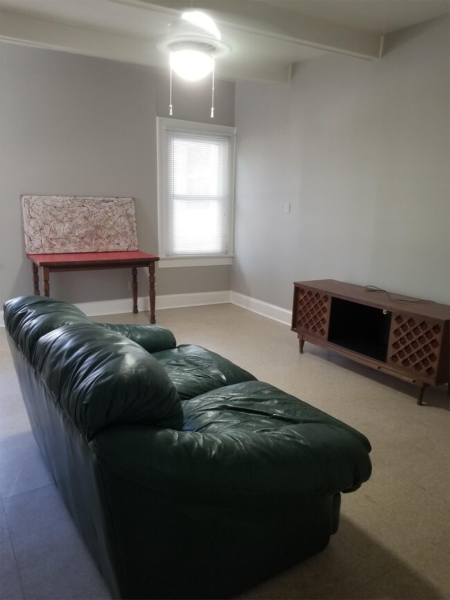 Foto del edificio - 361 10th St NW