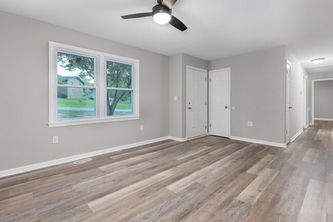 Foto del edificio - 216 Cross Hill Rd