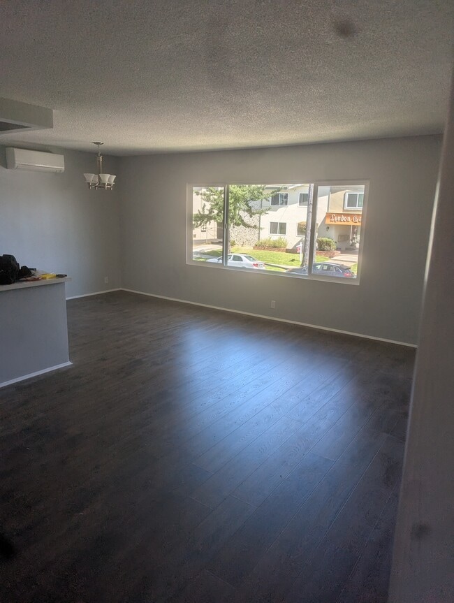 Building Photo - 1311 Lyndon St