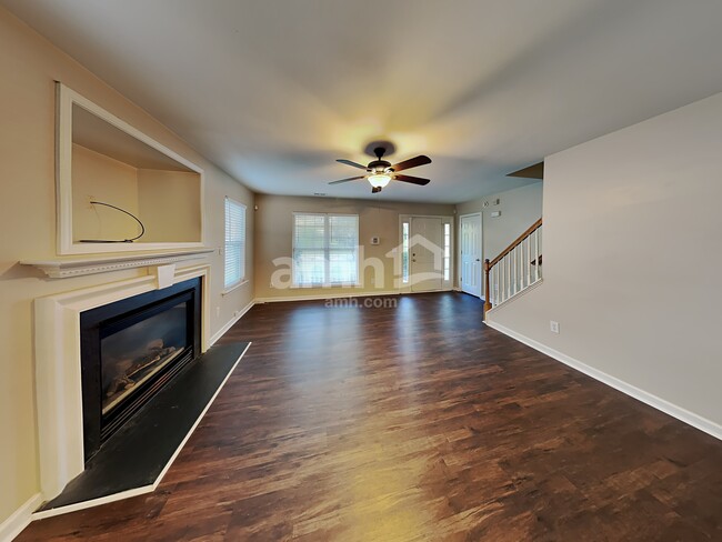 Building Photo - 6017 Spanish Moss Ln