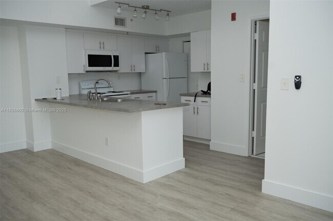 Building Photo - 2600 S University Dr