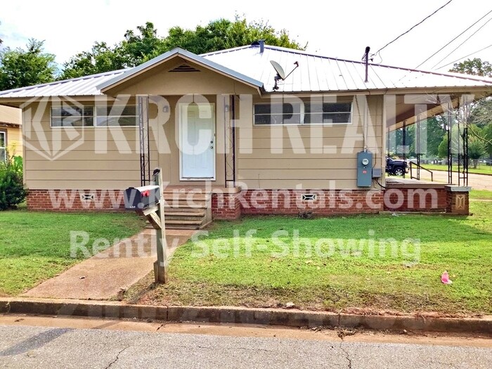 500 Oakland Ave, Sylacauga, AL 35150 House Rental in Sylacauga, AL