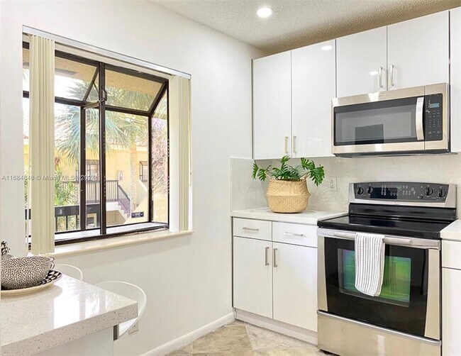 Foto del edificio - 2436 NW 49th Terrace