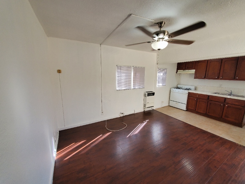 2305 Lemon Ave Unit 7, Signal Hill, CA 90755 Room for Rent in Signal