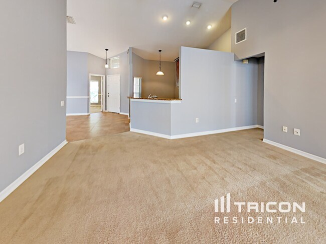 Foto del edificio - 900 Hunter Ln