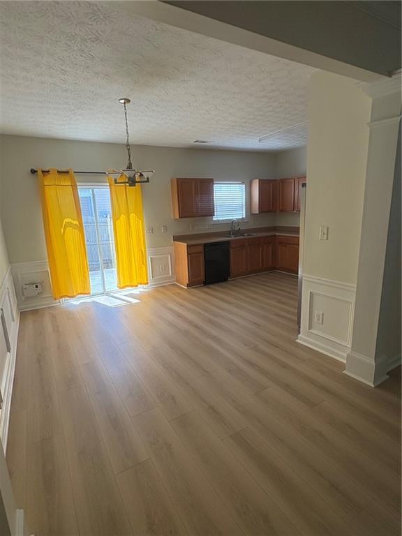 Foto del edificio - 3880 Grovemont Pl