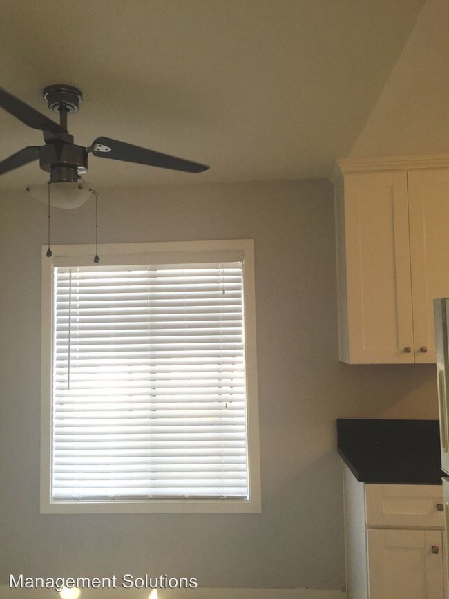 Foto del edificio - 4586 Hawley Blvd