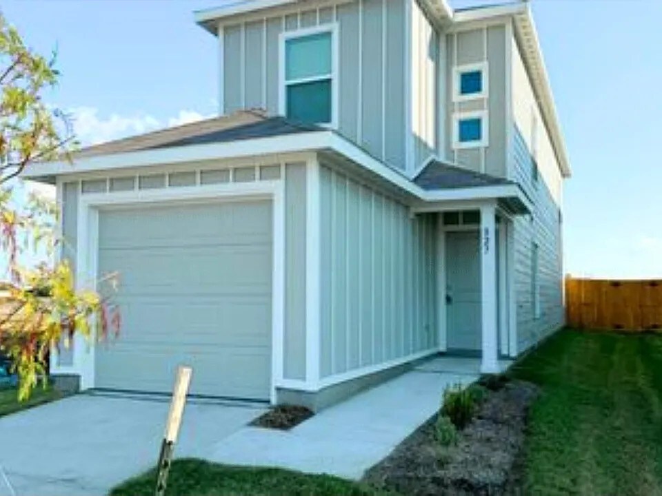 Foto principal - 827 Grebe Dr
