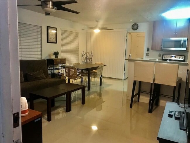 Photo - 11514 Westwood Blvd Apartment