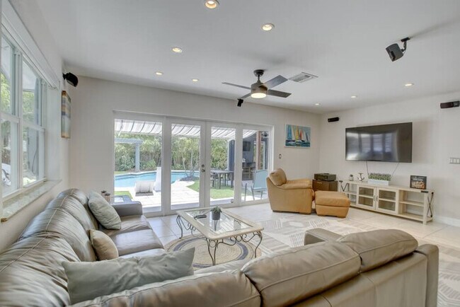 Building Photo - Holly's Hacienda w/ Heated Pool + Patio Area