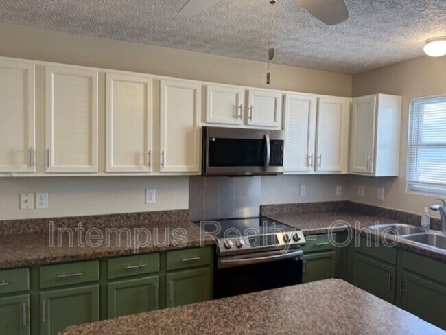 Foto del edificio - 5625 Renner Rd