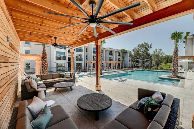 Building Photo - 7522 1/2 West Slaughter Lane-SI FL3-ID1537450P