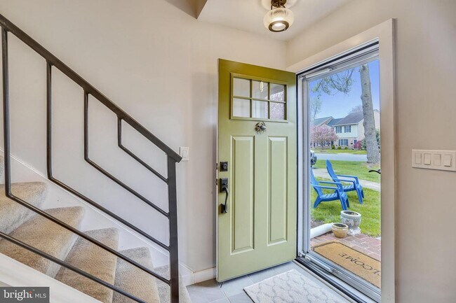 Foto del edificio - 910 Bethany Ct