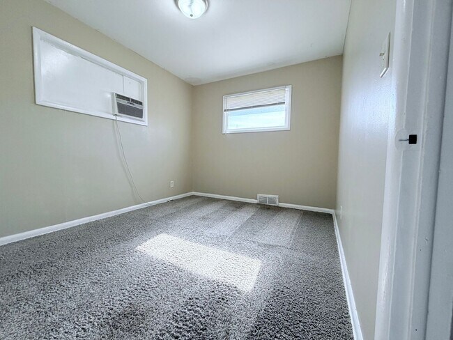 Foto del edificio - Affordable South Wichita Duplex