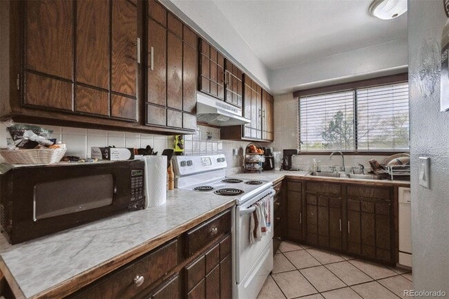 Photo - 2567 Rainbow Dr Townhome