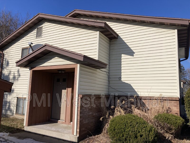 Foto principal - 6043 In the Pines Dr SE