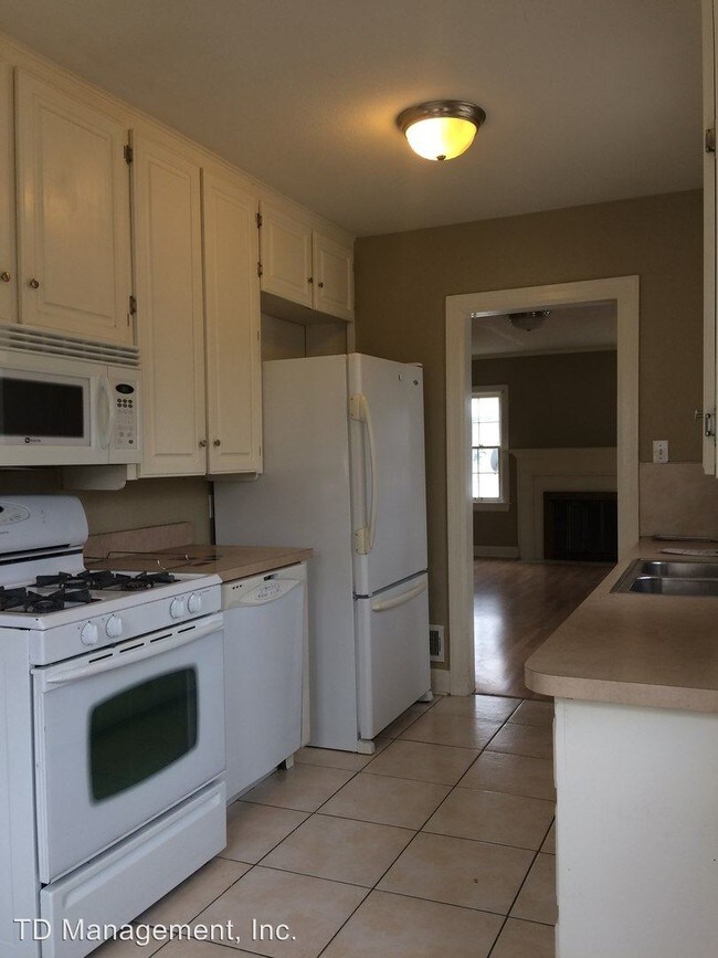 Foto del edificio - 1232 E Linwood Dr