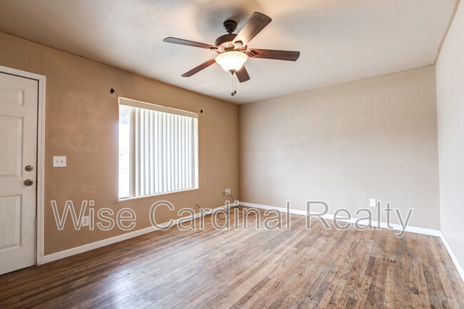 Foto del edificio - 1409 Tilford Ave