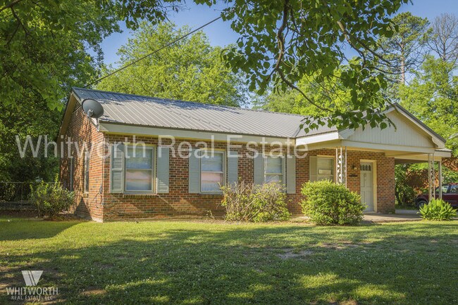 Building Photo - 3-Bed/1-Bath Home in West End