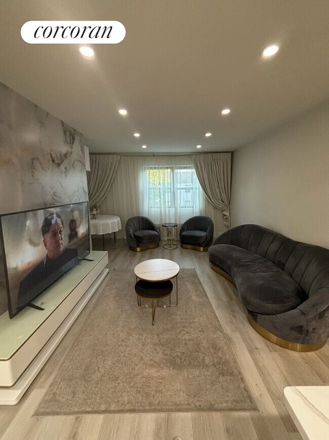 Foto del edificio - 68-8 138th St