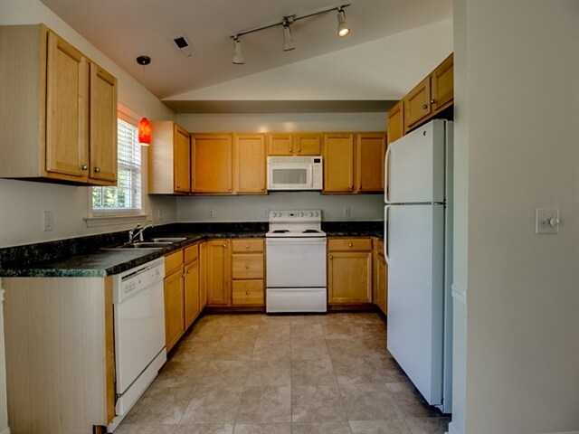 Building Photo - 5001 Teal Ct