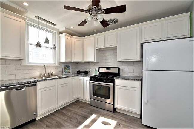 Foto del edificio - 1331 Nelson St