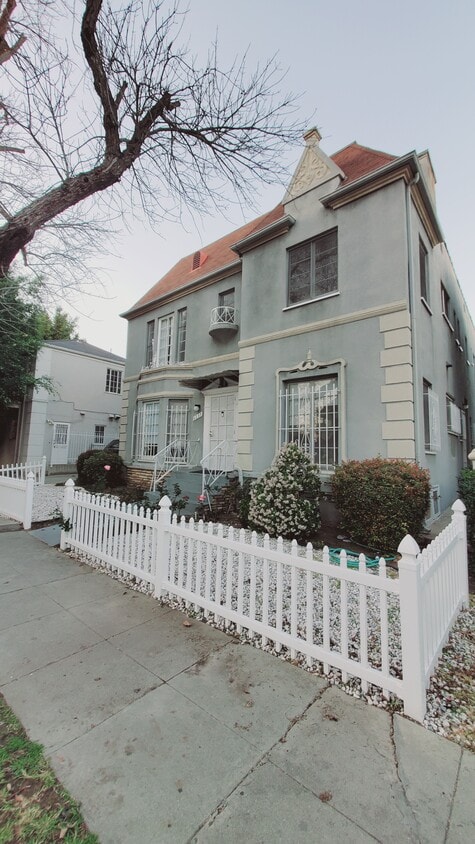 Primary Photo - 6237 Orange St