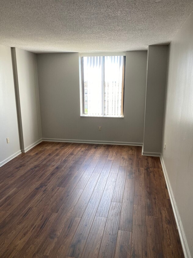 100 Wells St Unit 1210, Hartford, CT 06103 Condo for Rent in Hartford