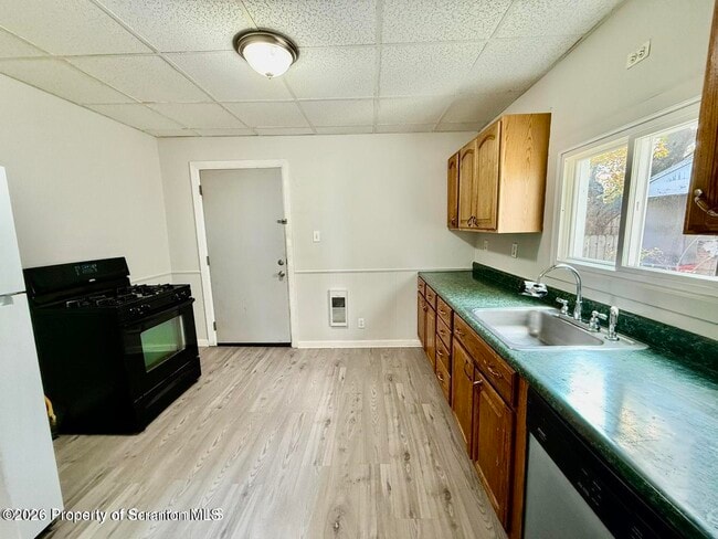 Foto del edificio - 330 N Sumner Ave