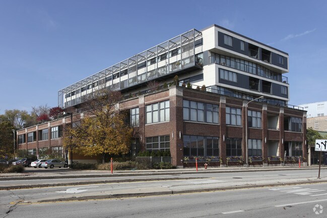 Primary Photo - 1800 Ridge Ave