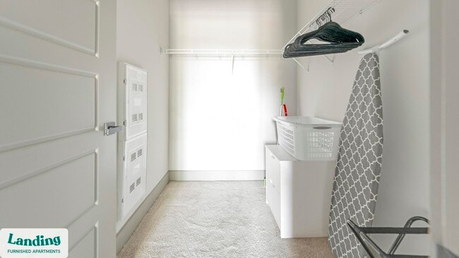 Building Photo - 640 21st Ave N