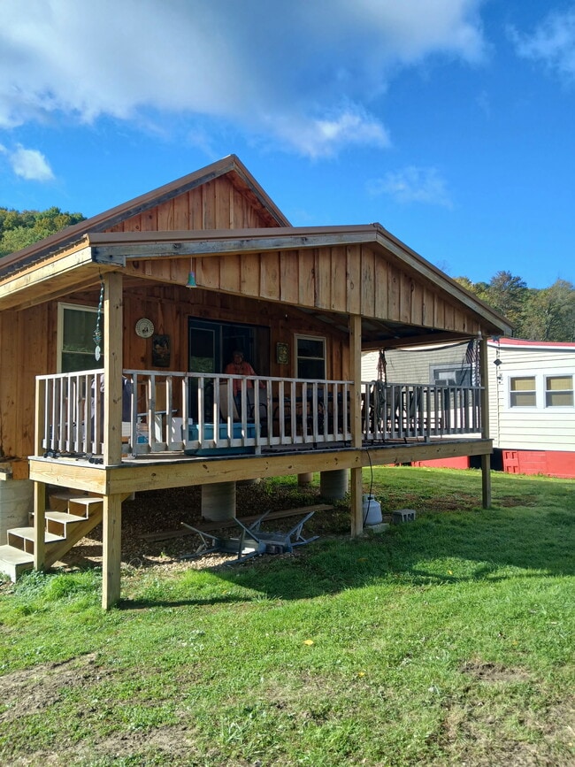 Building Photo - 23180 Mallard Ln