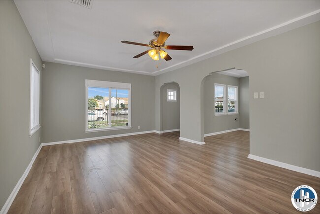 Building Photo - 7223 S Denker Ave