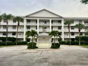 Building Photo - 3635 Whitehall Dr