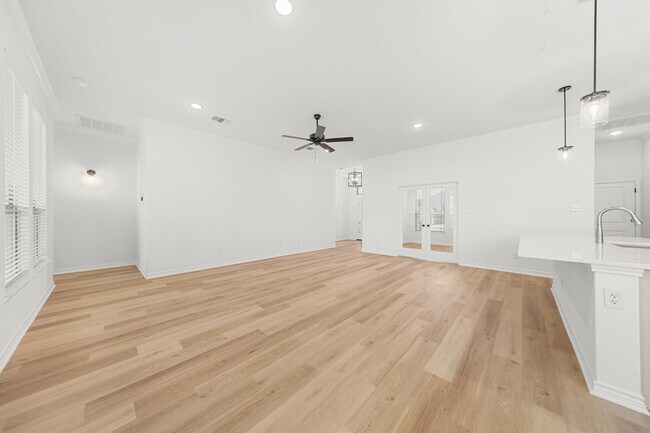 Building Photo - 7224 Caladium Dr