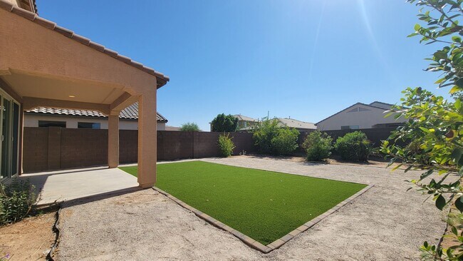 Foto del edificio - Closer to Goodyear than Buckeye! Gorgeous house!