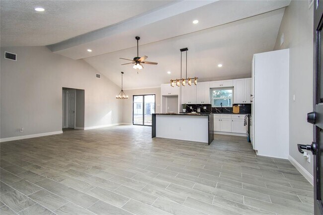 Foto del edificio - 5407 Brantley Ln