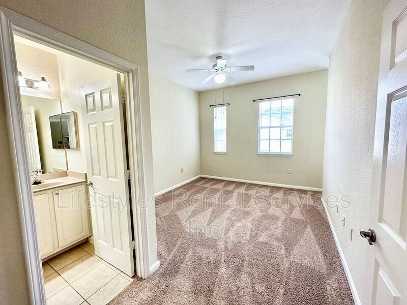 10075 Gate Pkwy N Unit 3012, Jacksonville, FL 32246 Condo for Rent in