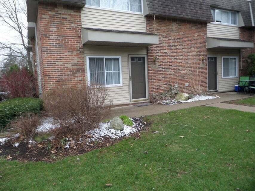 Primary Photo - 531 Longshore Dr