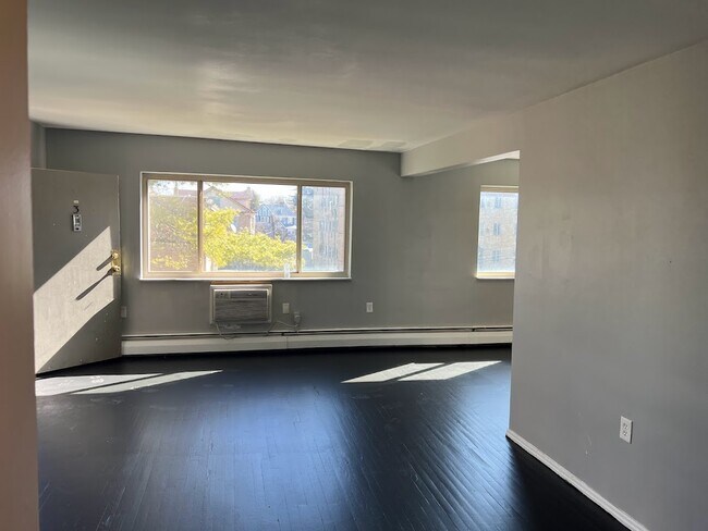Foto del edificio - 4846 Yarmouth Pl
